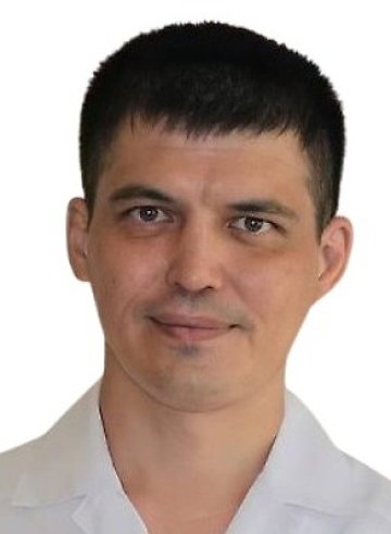 Янгиров Искандер Вазирович