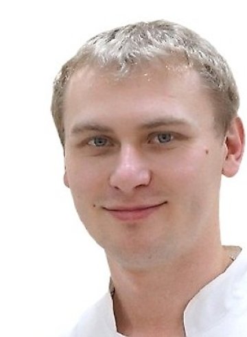 Тесаков Дмитрий Евгеньевич