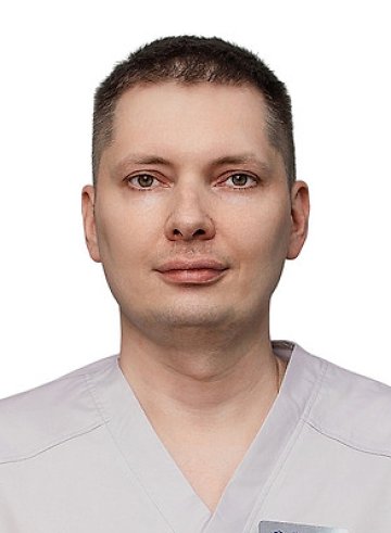 Попов Михаил Олегович