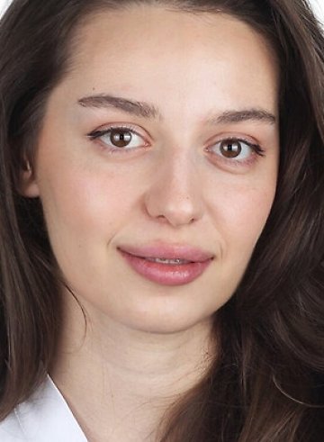 Шакман Стелла Нерсесовна