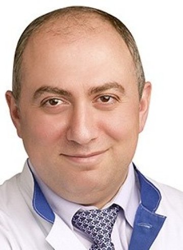 Элиас Раид